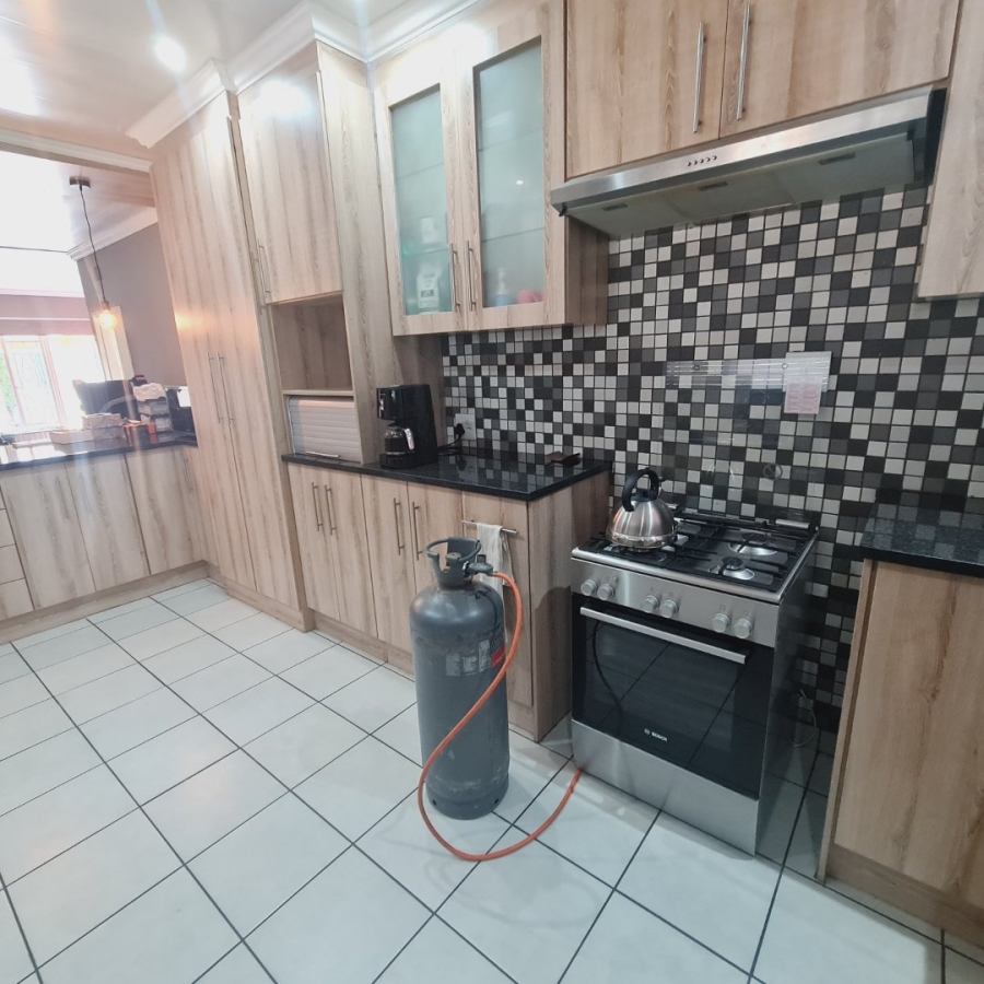 3 Bedroom Property for Sale in Universitas Free State